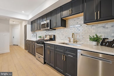 200 Hamilton St NW unit 2, Washington, DC 20011 - photo 2