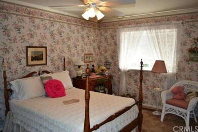 Guest bedroom