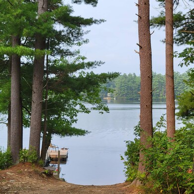 19 Metacomet Dr, Sandown, NH 03873 - photo 2