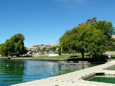 103 Baldy Ct, Chelan, WA 98816 - photo 2