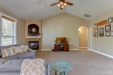 2436 SW Forked Horn Butte Rd, Redmond, OR 97756 - photo 4