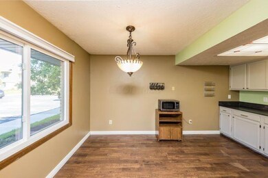 1925 Noble Run Way-Eat In Space in Kitch