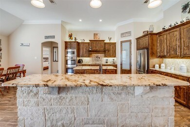 121 Cynthia Ann Parker Ln, Weatherford, TX 76087 - photo 7