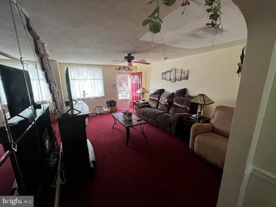 424 Westmont Dr, Darby, PA 19023 - photo 4