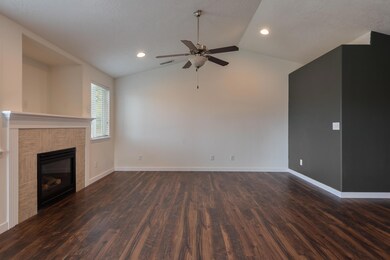 5VaultedFamilyRoom