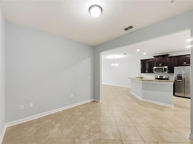 3542 Fairwaters Ct unit D, Clermont, FL 34711 - photo 6