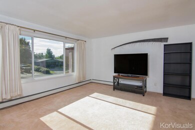 1743 Cara Loop-4