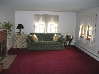 250 Colonial Rd, Lawrence, MA 01843 - photo 7