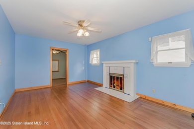 25 Grace Rd, Staten Island, NY 10306 - photo 6