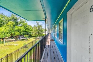 539 Yorkshire St unit 2, Houston, TX 77022 - photo 5