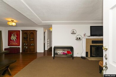 1055 Hoyt St SE, Salem, OR 97302 - photo 4