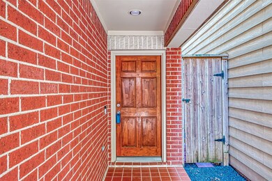 417 W 26th St, Houston, TX 77008 - photo 2