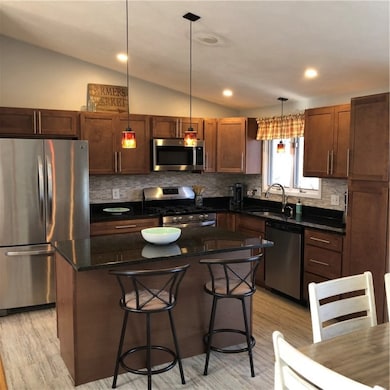 70 Mohawk St, Cumberland, RI 02864 - photo 7