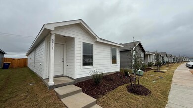 6811 Coulter Dr, Princeton, TX 75407 - photo 2