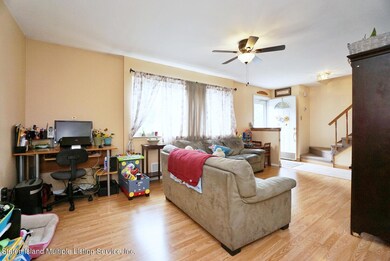 525 Willow Rd E unit 1, Staten Island, NY 10314 - photo 4