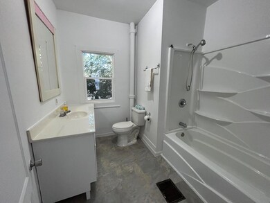 210 7th St. Bathroom 2