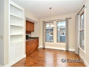 Formal Dining with Wet Bar