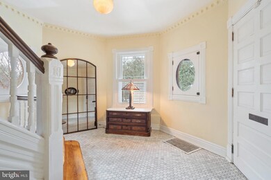 39 S Wyoming Ave, Ardmore, PA 19003 - photo 5