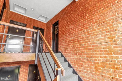 204 Skyhill Rd unit 10, Alexandria, VA 22314 - photo 3