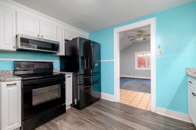 279 Knapps Hwy, Fairfield, CT 06825 - photo 6