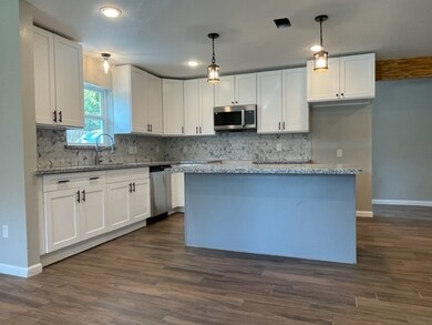 3114 Garapan St, Houston, TX 77091 - photo 5