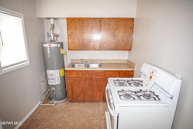 427 Emerson St unit A, El Paso, TX 79915 - photo 5