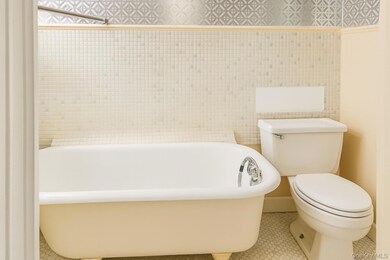 4718 39th Place, Sunnyside, NY 11104 - photo 5