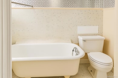 4718 39th Place unit 2, Sunnyside, NY 11104 - photo 5