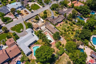 20617 Quedo Dr, Woodland Hills, CA 91364 - photo 5