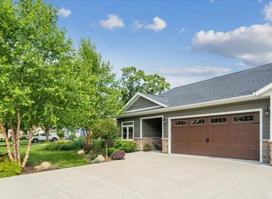 702 5th Ave, Decorah, IA 52101 - photo 2