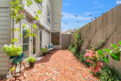 1910 Huldy St unit A, Houston, TX 77019 - photo 7