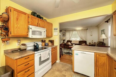 2317 61st St, Des Moines, IA 50322 - photo 7