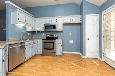 8164 Clubview Dr, Olive Branch, MS 38654 - photo 3