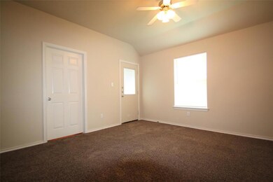121 Sunburst Ct, Weatherford, TX 76087 - photo 7