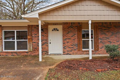 04-247 Ramada Cir