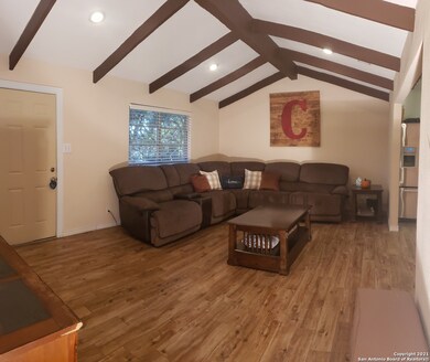 8411 Flint Rock Dr, Boerne, TX 78006 - photo 4