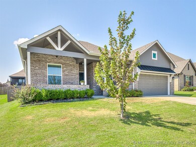 7417 E Jackson St, Broken Arrow, OK 74014 - photo 2