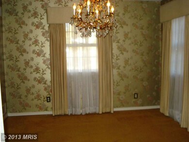 6433 Lily Dhu Ln, Falls Church, VA 22044 - photo 7