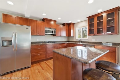 5595 Birdview Heights, Orchard Lake, MI 48324 - photo 3