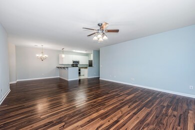 1676CamfieldLn007