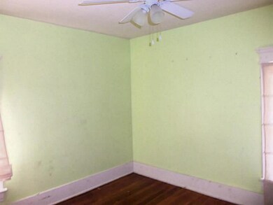 909 W Lenawee St, Lansing, MI 48915 - photo 7