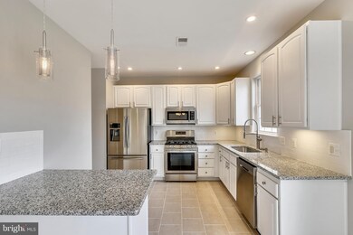 12048 Kemps Landing Cir, Manassas, VA 20109 - photo 4