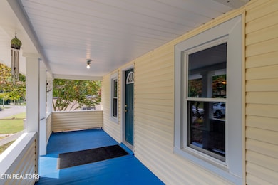 1915 Mccroskey Ave, Knoxville, TN 37917 - photo 4