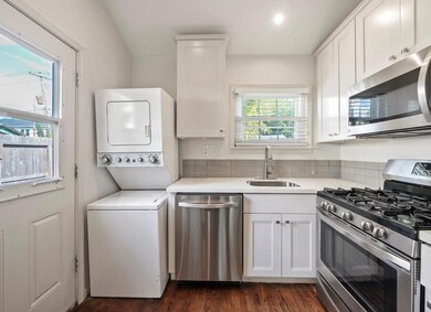 617 E 26th St, Houston, TX 77008 - photo 5