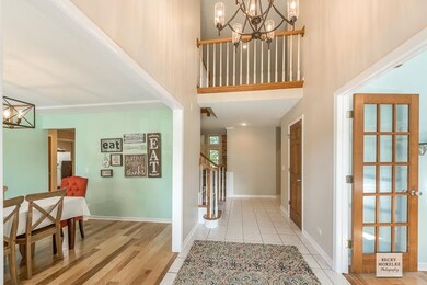 1119 Thackery Ln, Naperville, IL 60564 - photo 2