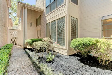 8981 Briar Forest Dr, Houston, TX 77024 - photo 4