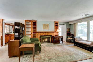 006_Living Room