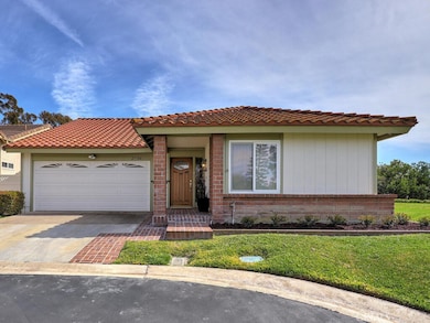 Welcome home to 27740 Via Sarasate