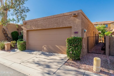 1010 E Lois Ln, Phoenix, AZ 85020 - photo 3