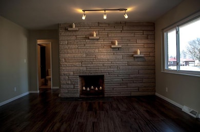 4355 E Mound St, Columbus, OH 43227 - photo 4